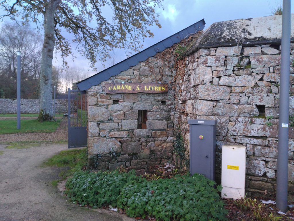 Le CMJ de CAVAN, lauréat des Trophées de la Vie Locale pour la cabane à livres